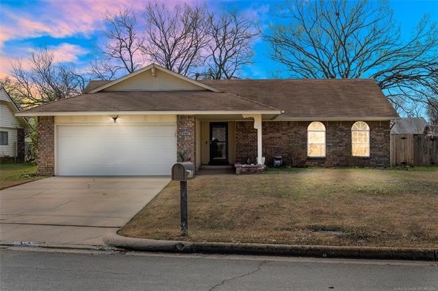 8940 E 16Th Place – photo 1