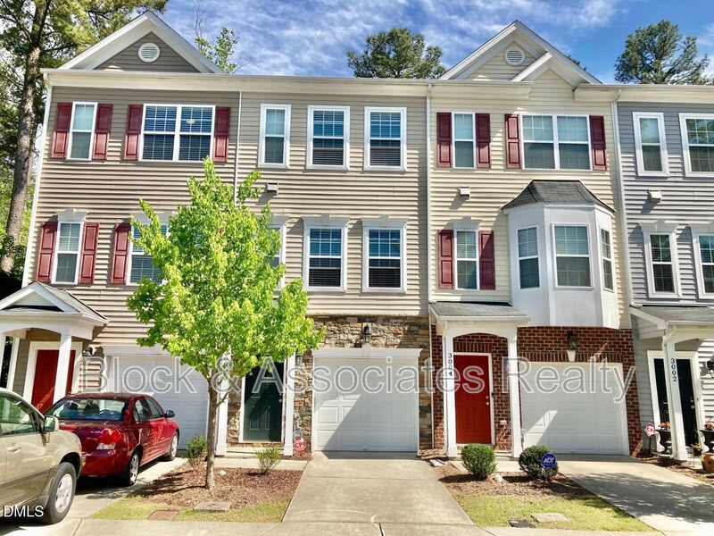 3006 Courtney Creek Blvd – photo 1