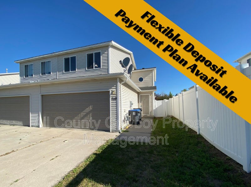 710 W. 2nd Street – photo 1 of 14