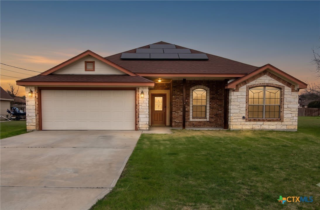 1128 Pheasant Circle – photo 1 of 101