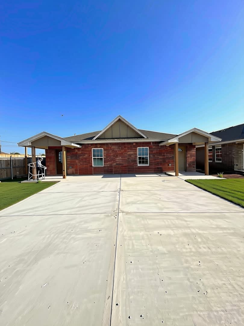 Spacious 3-Bedroom Duplex – photo 1