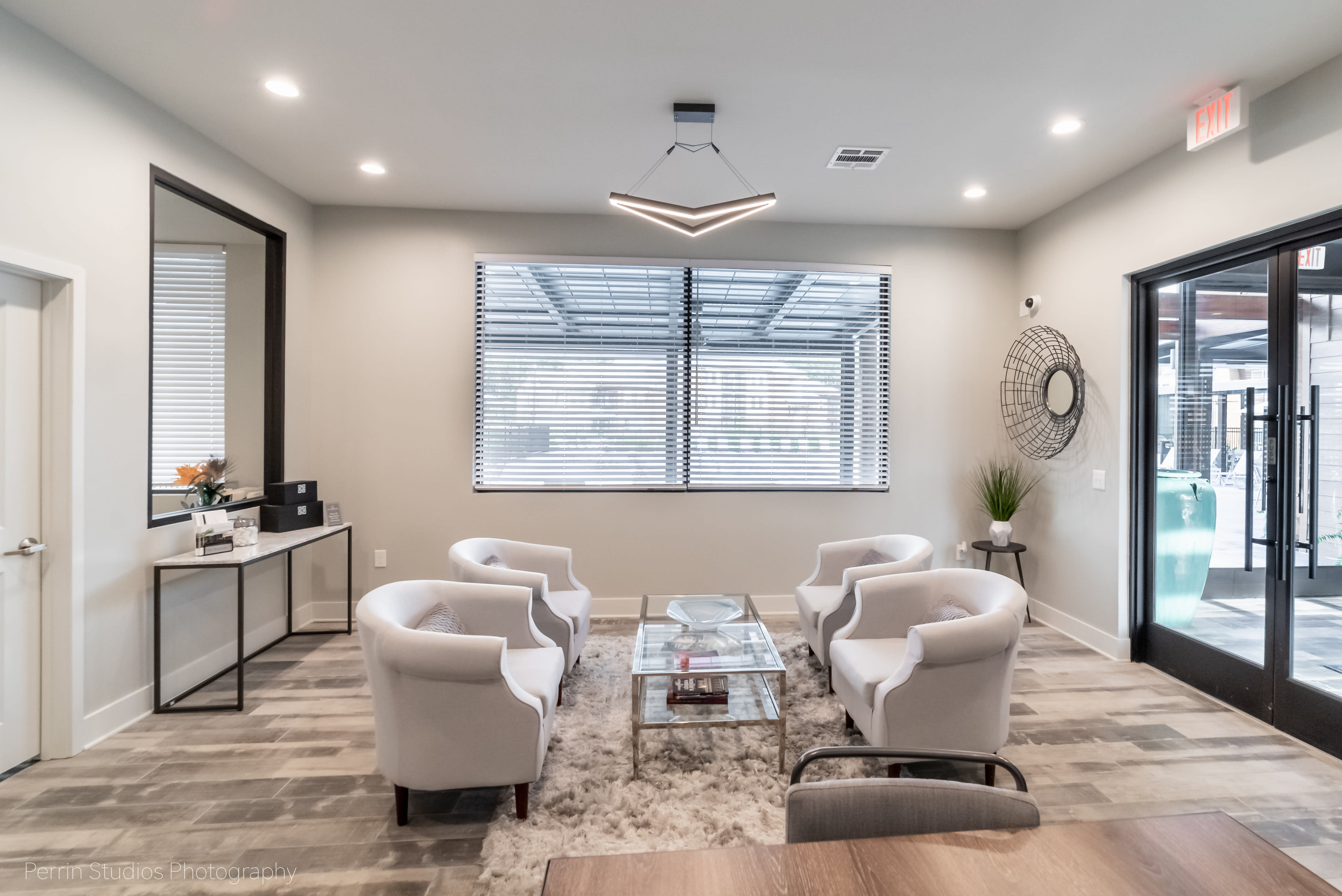 Villa Westlake – photo 1 of 18