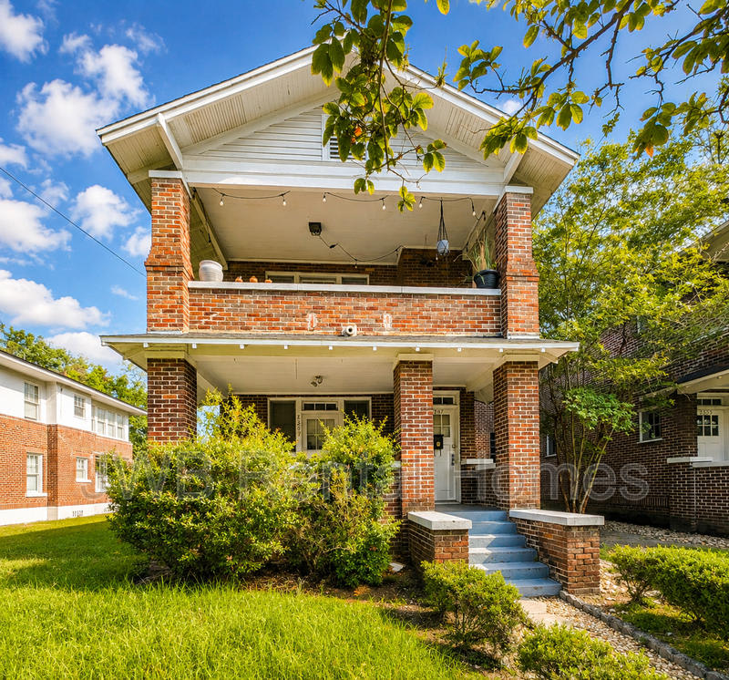 2309 College St – photo 1