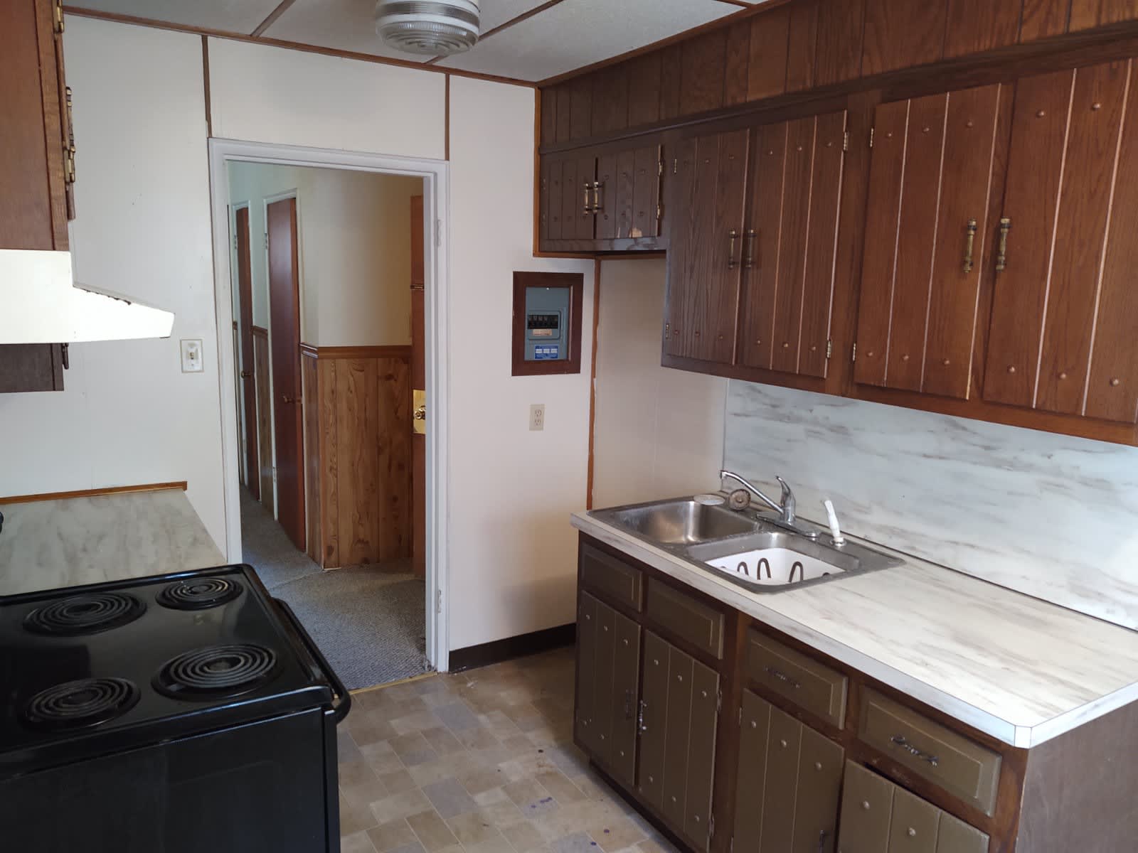 750 N 8Th St – photo 1 of 13