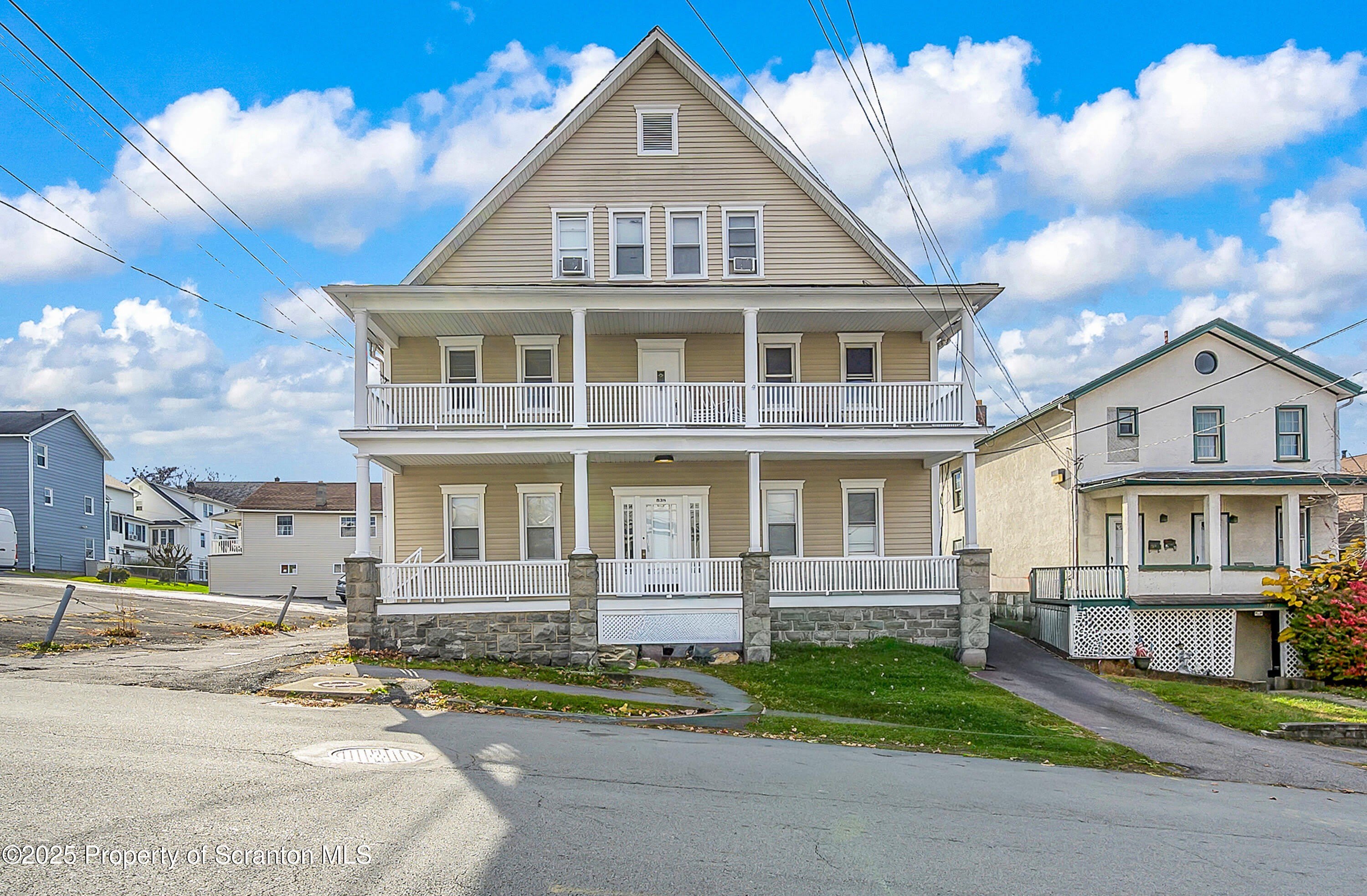 538 Birch Street – photo 1