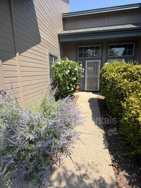 4110 E Village Circle – photo 1