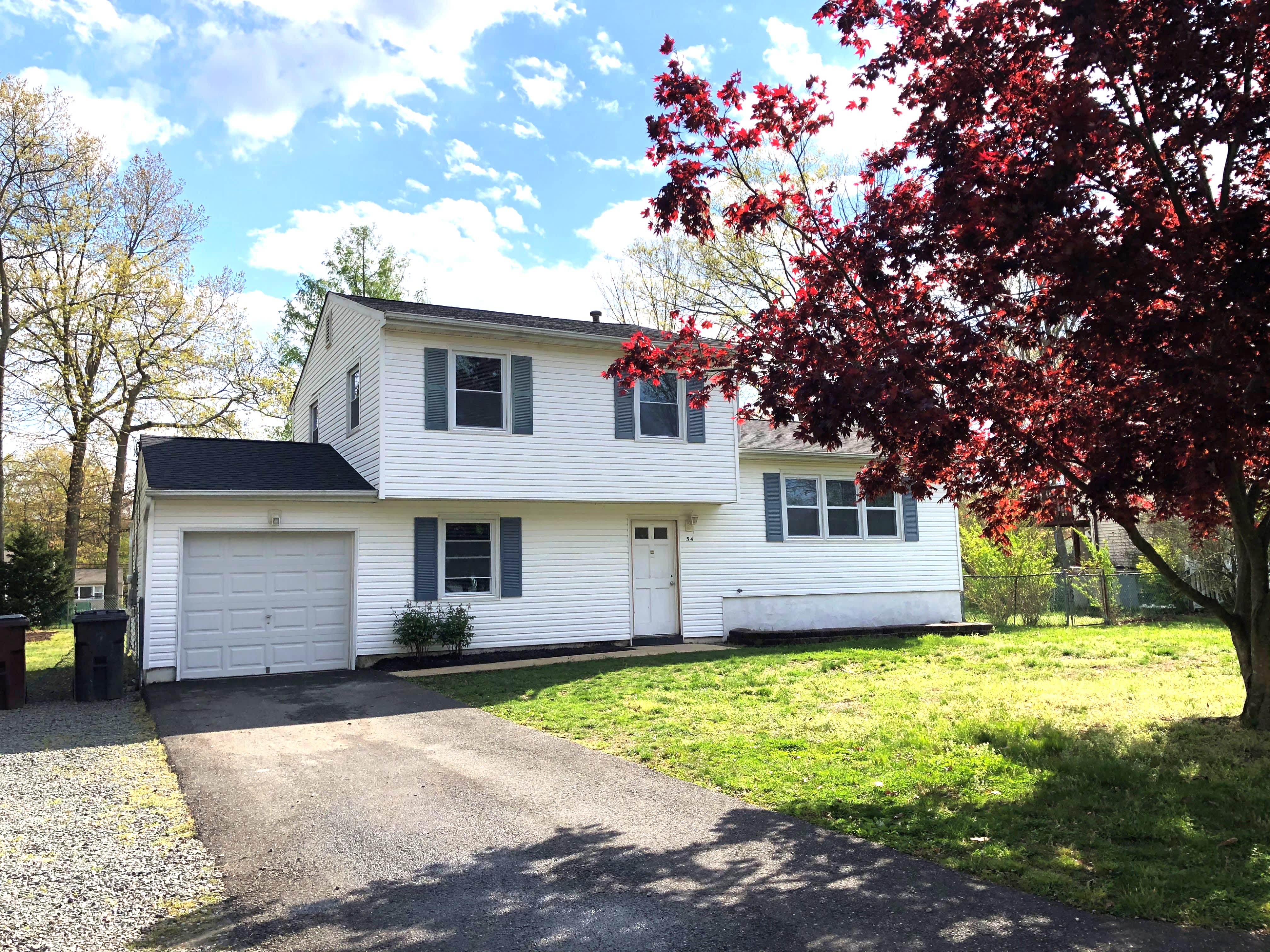54 Woodland Rd – photo 1 of 11
