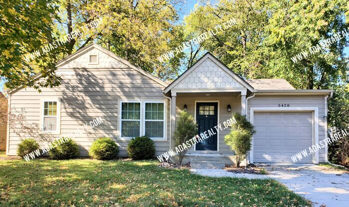 5428 Maple Street – photo 1 of 128
