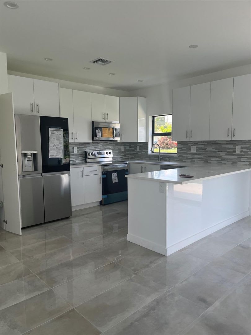 2877 SE 1st Court, Boynton Beach, FL 33435 – photo 1