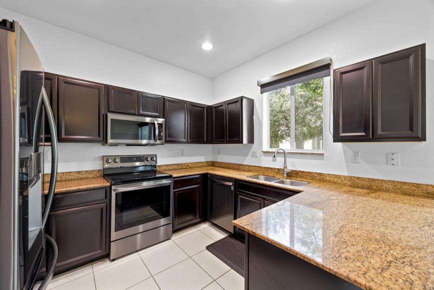 21416 NW 13th PL – photo 1