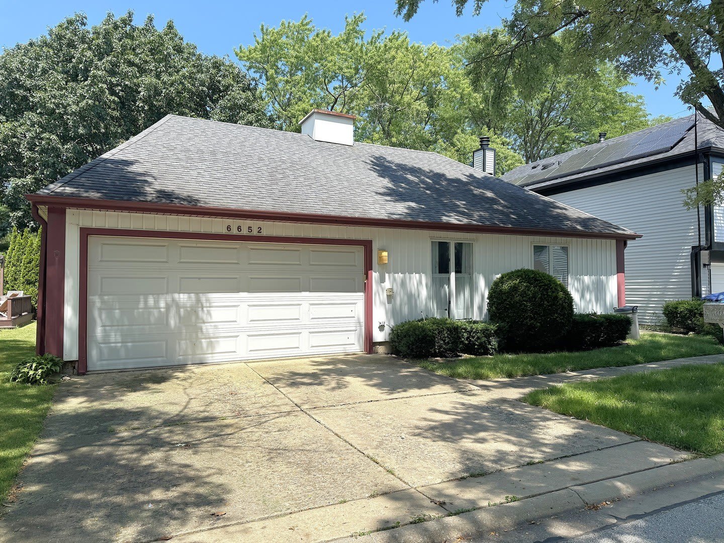 6652 Fernwood Drive – photo 1 of 18