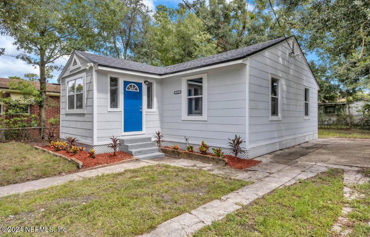 1721 Campus St – photo 1