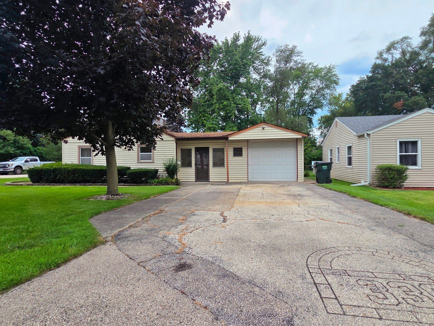 336 E Orchard Street – photo 1