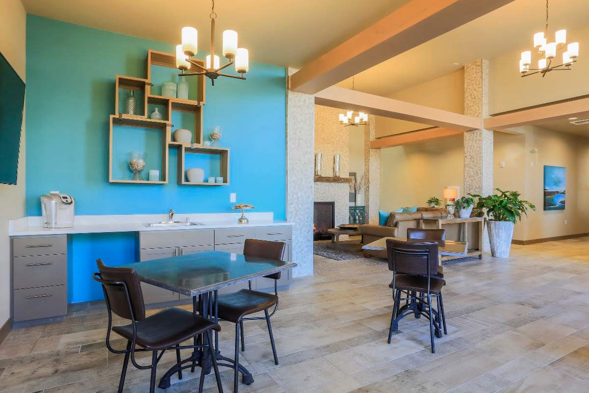 Axis Apartments – photo 1
