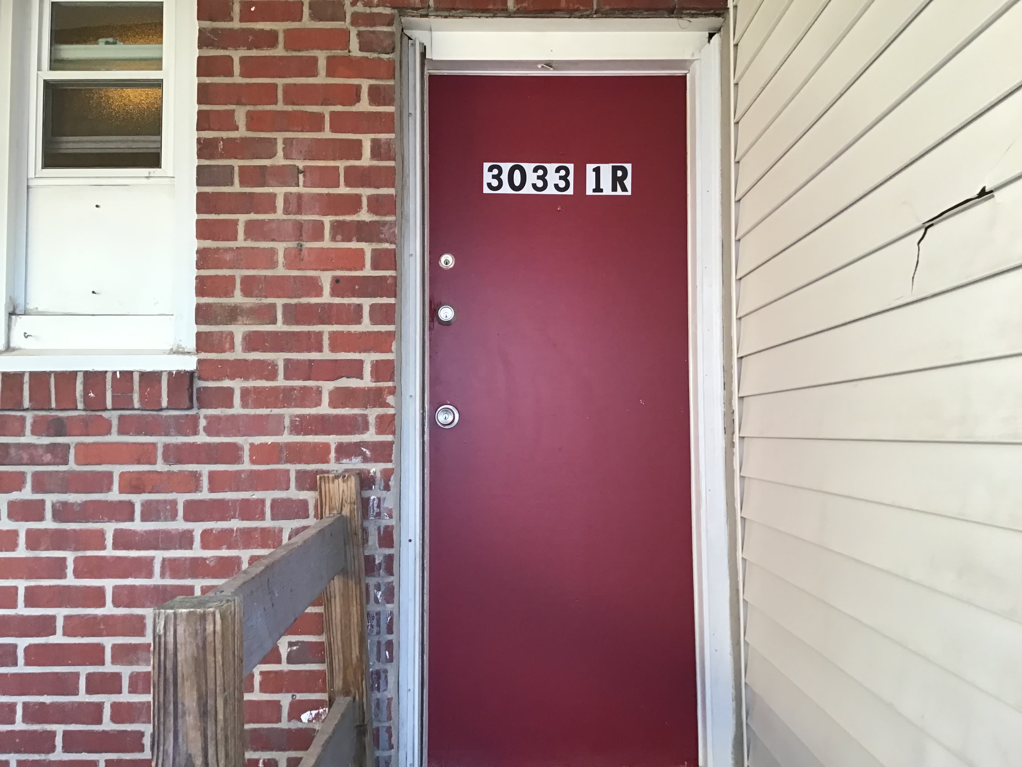3033 Hamilton Ave – photo 1