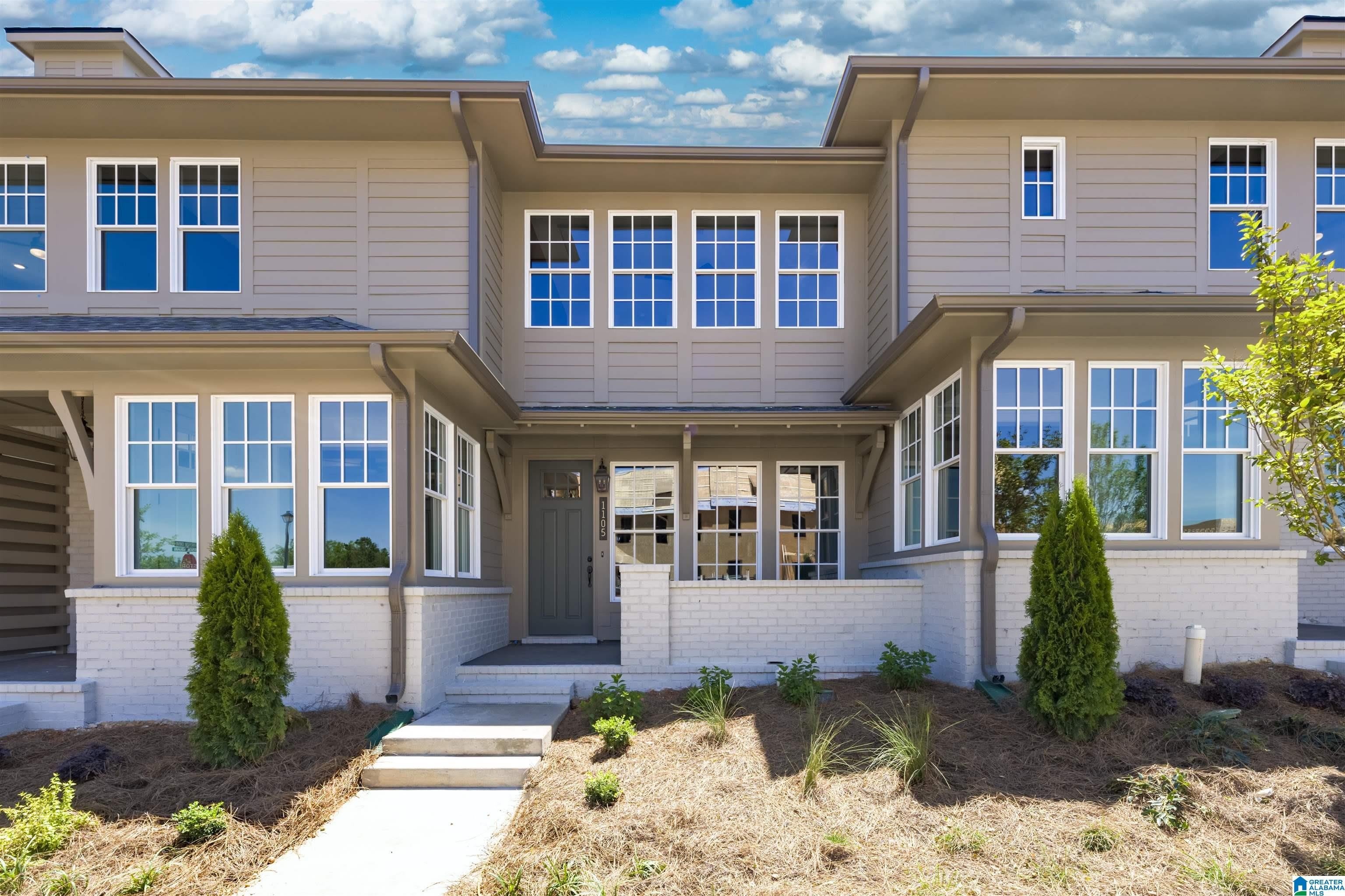 1105 Windsor Square – photo 1 of 283