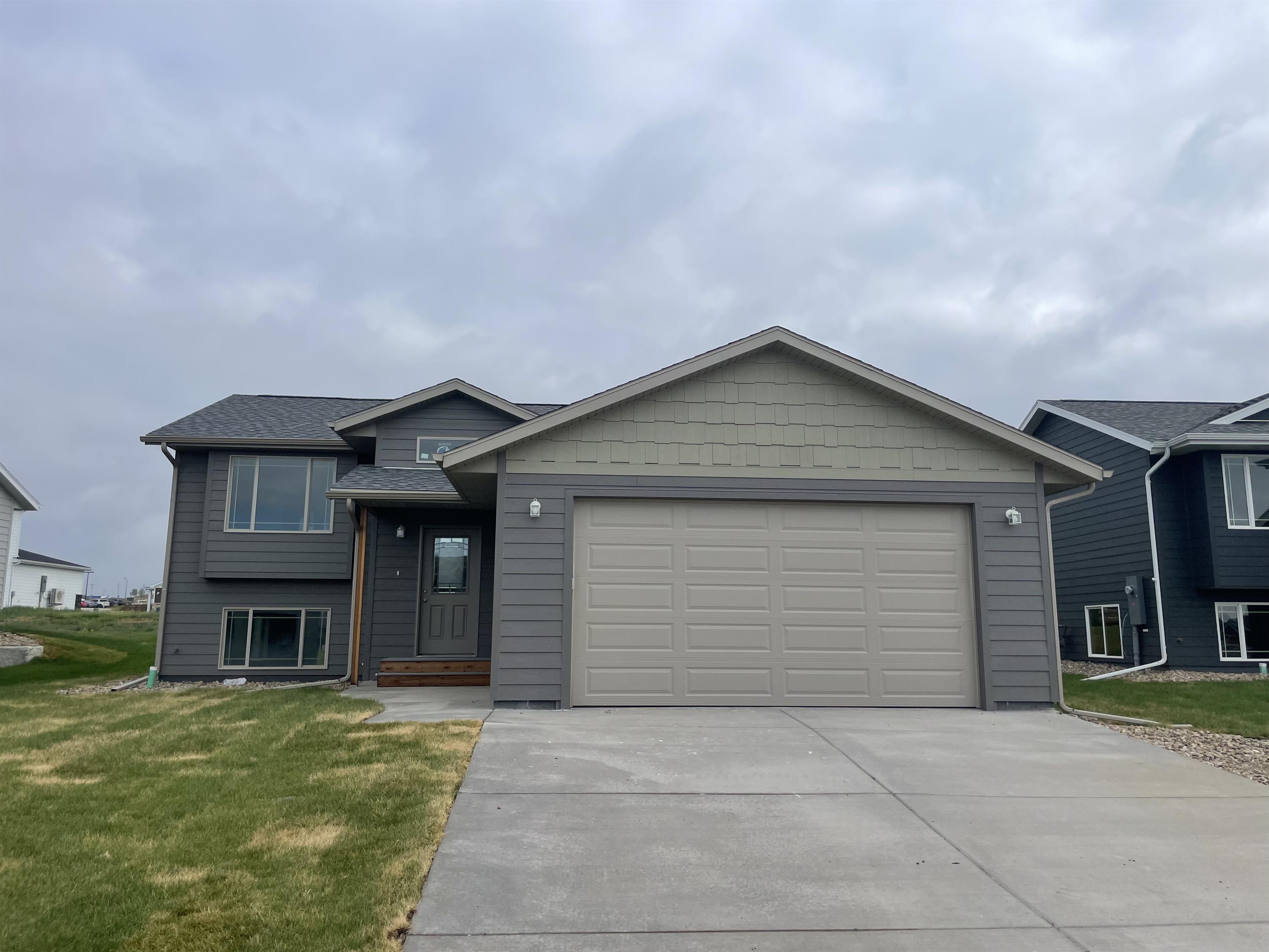 408 Yelner Drive – photo 1 of 103