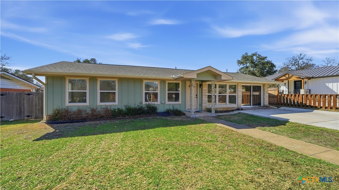 1409 Highland Drive – photo 1