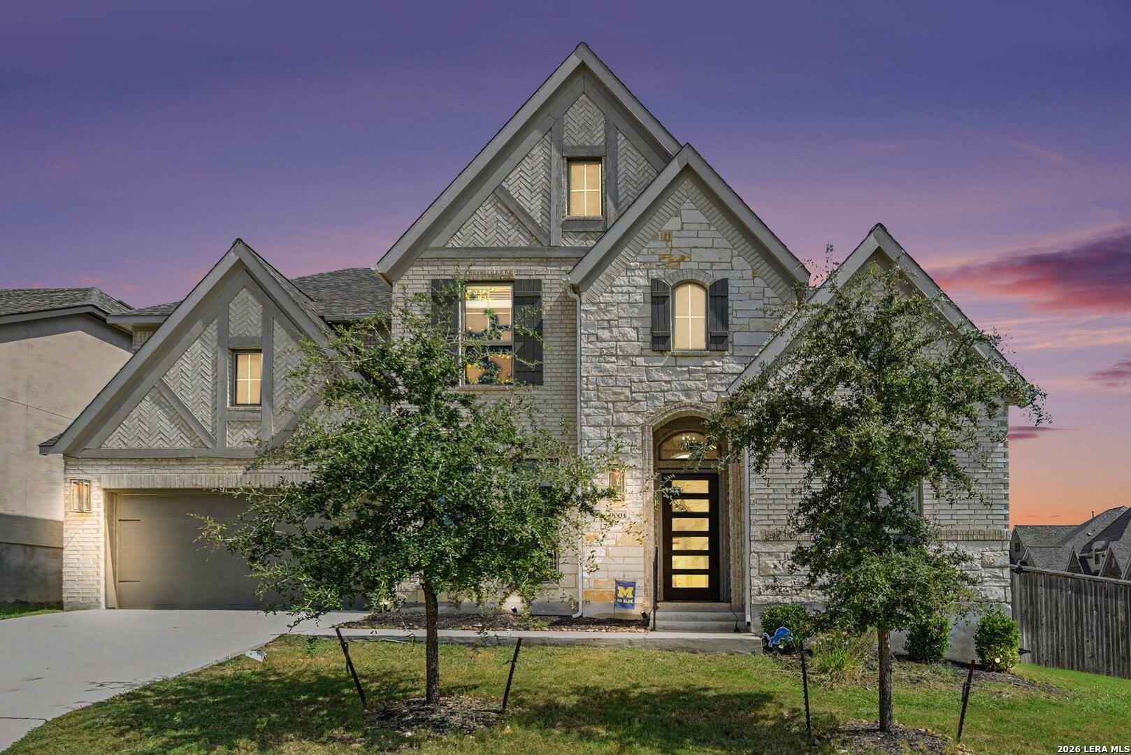 9003 Raven Pointe – photo 1 of 38