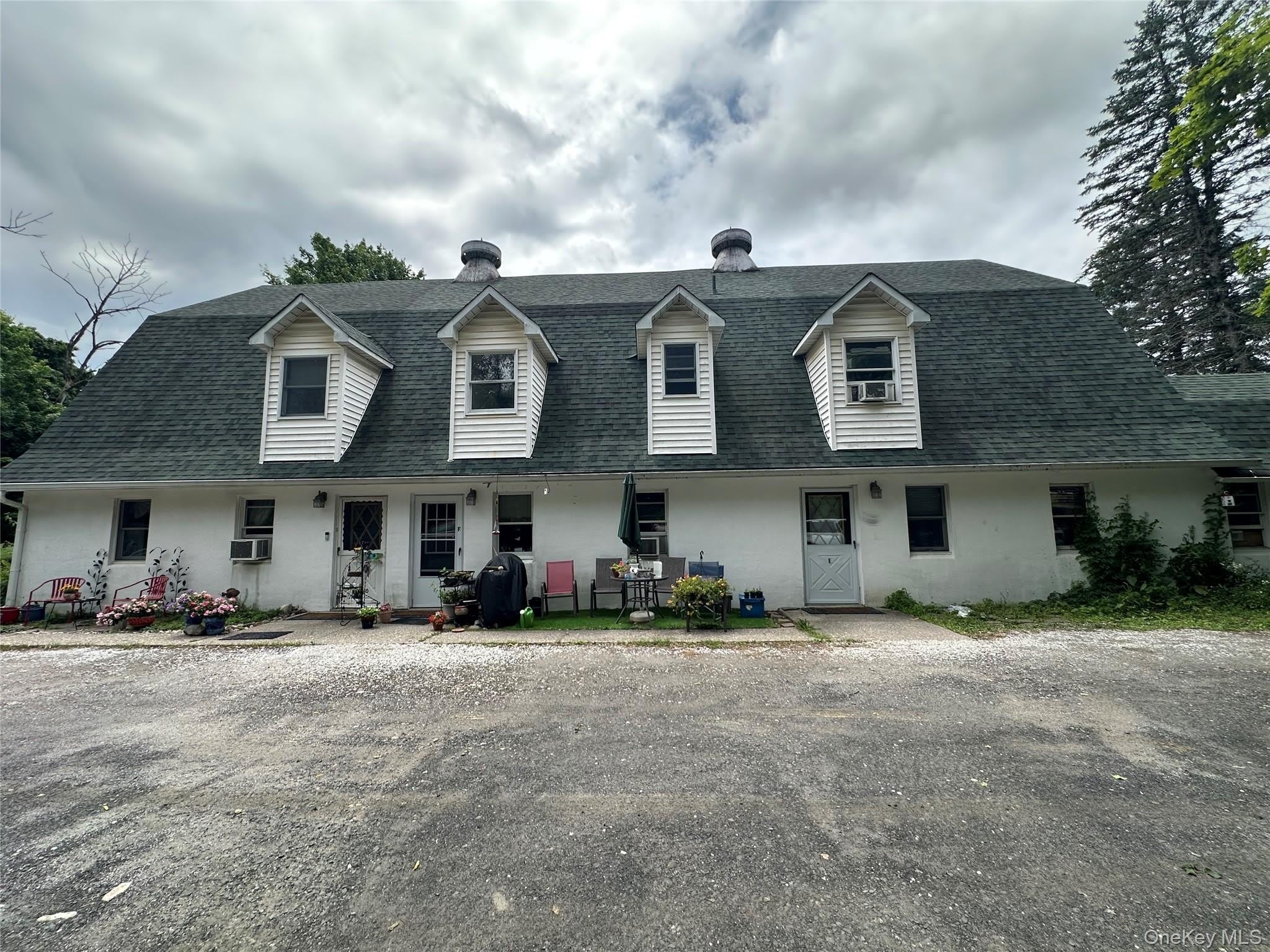 15 Kelly Lane – photo 1 of 4