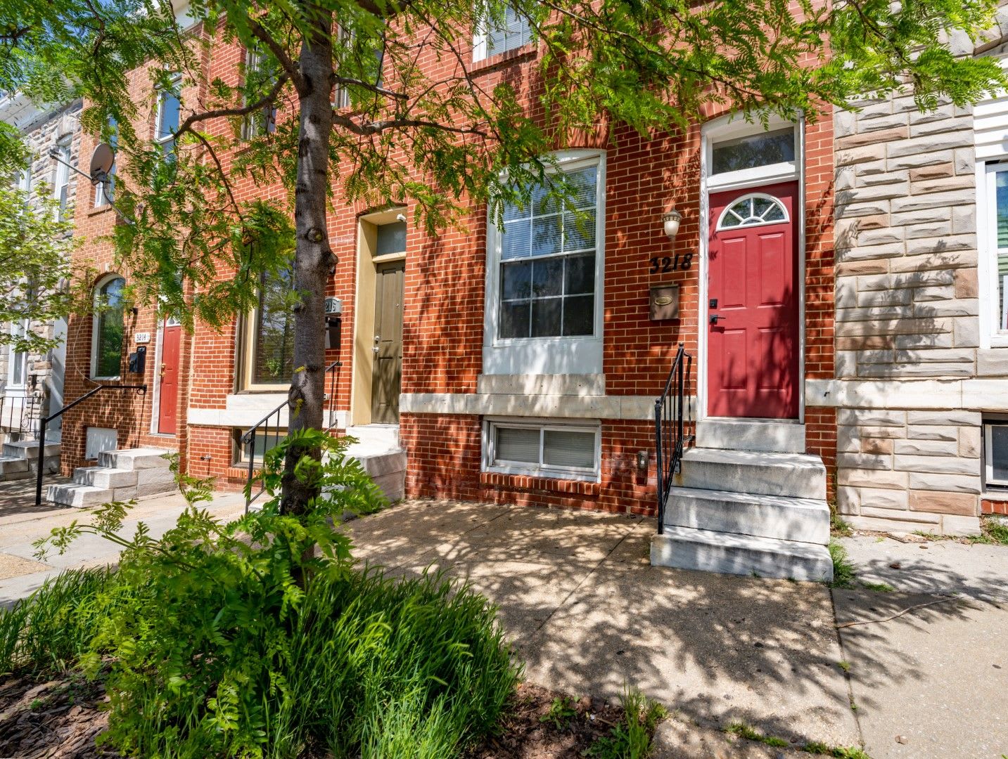 3218 E. Lombard St./2 Bedroom, 2.5 Bath in Patterson Park – photo 1