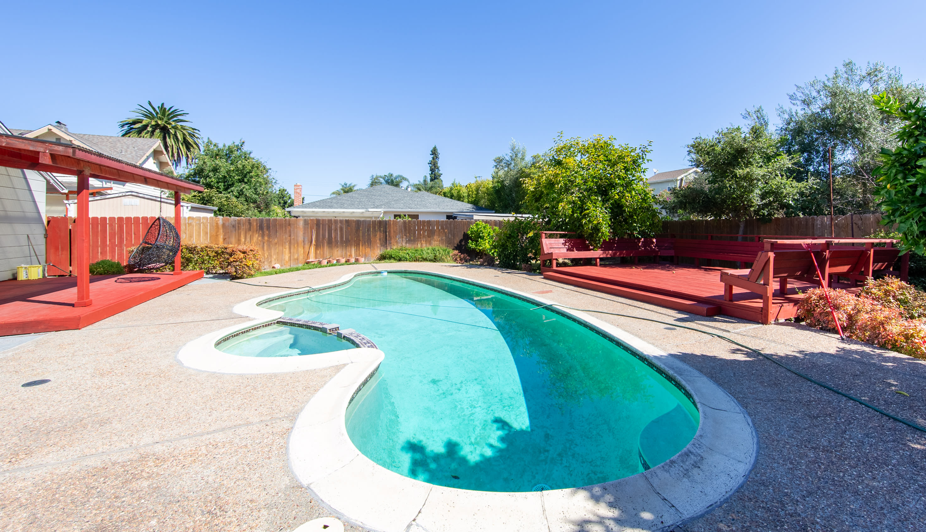 330 Beverly Avenue – photo 1