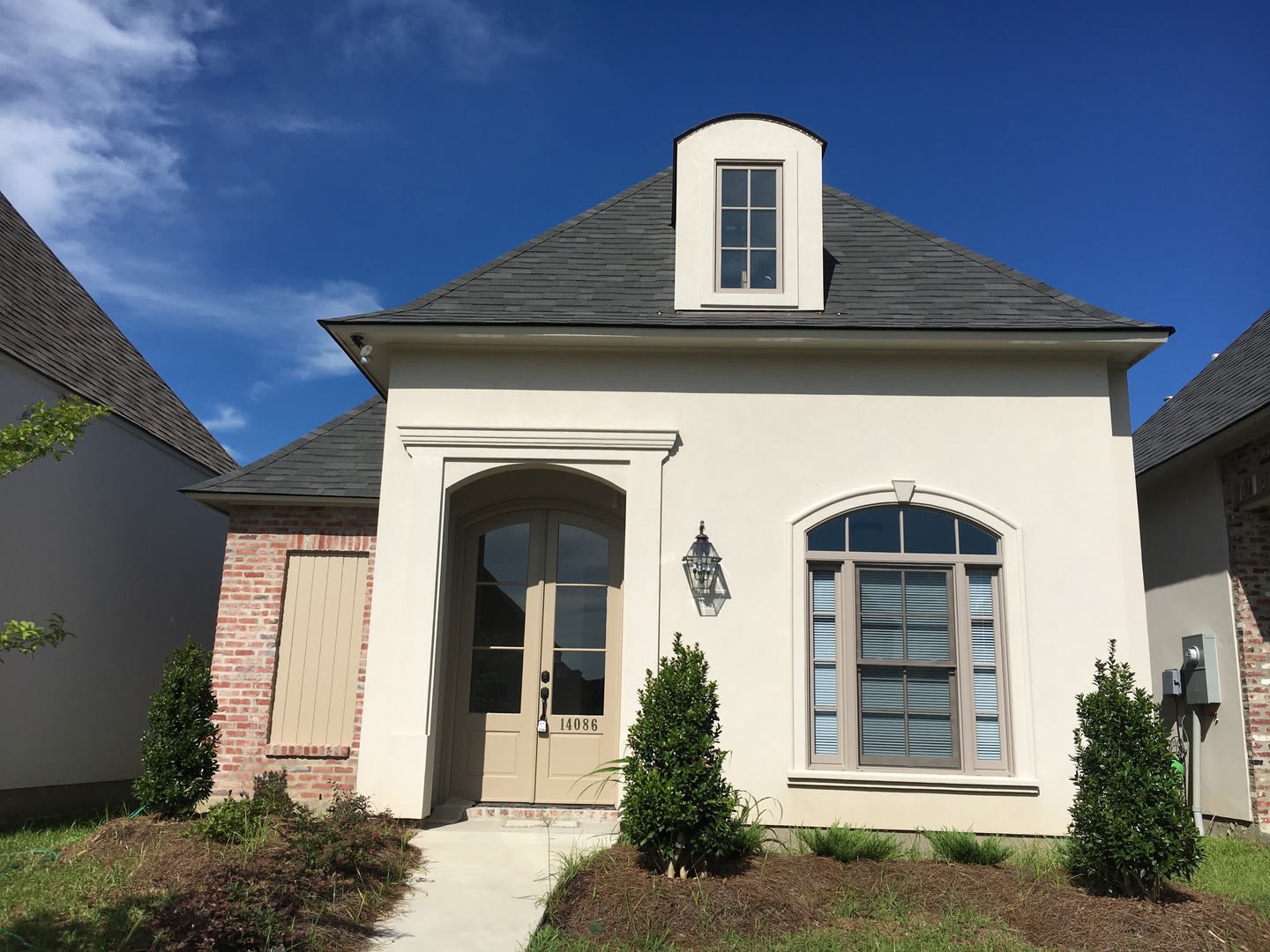 3 br in Lexington! Lots of upgrades! – photo 1