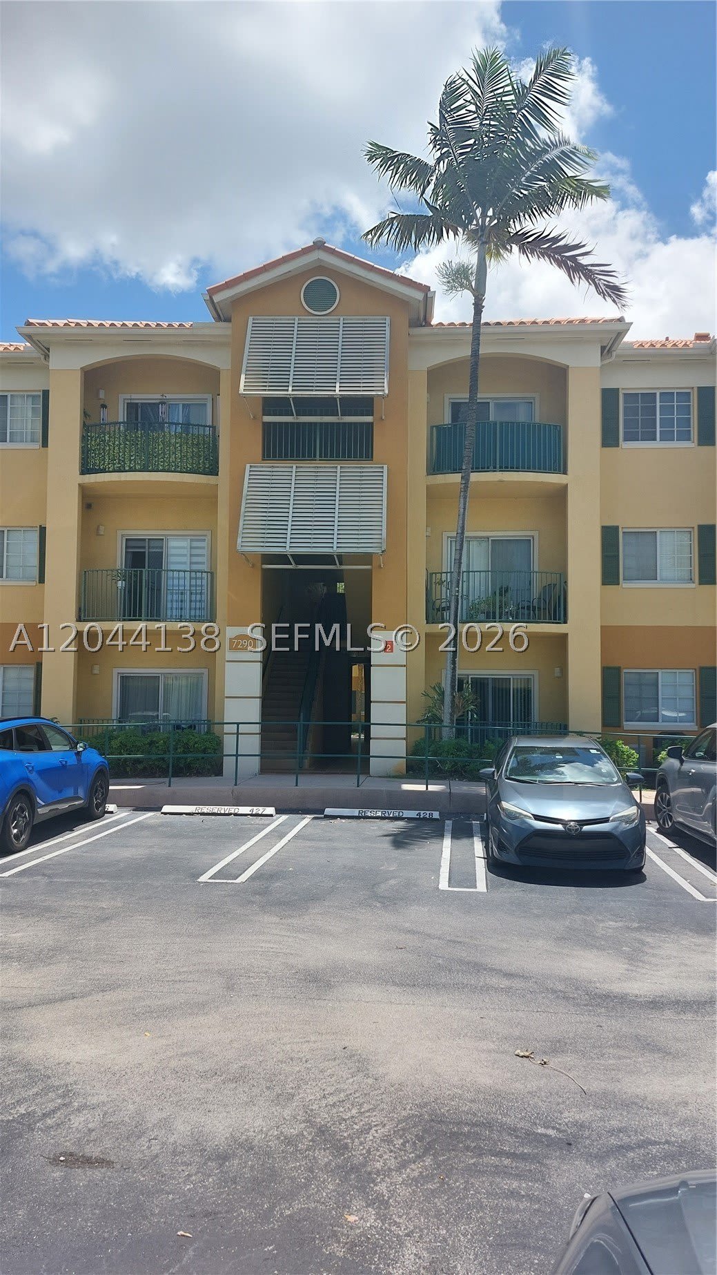 7290 NW 114th Ave – photo 1
