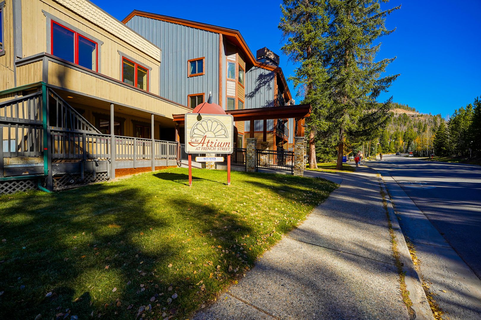In Town Condo Walk To Gondola Ski Season Will Be The Best In Town 2 Bed 2 Bath Available Starting 11 1 – photo 1 of 21