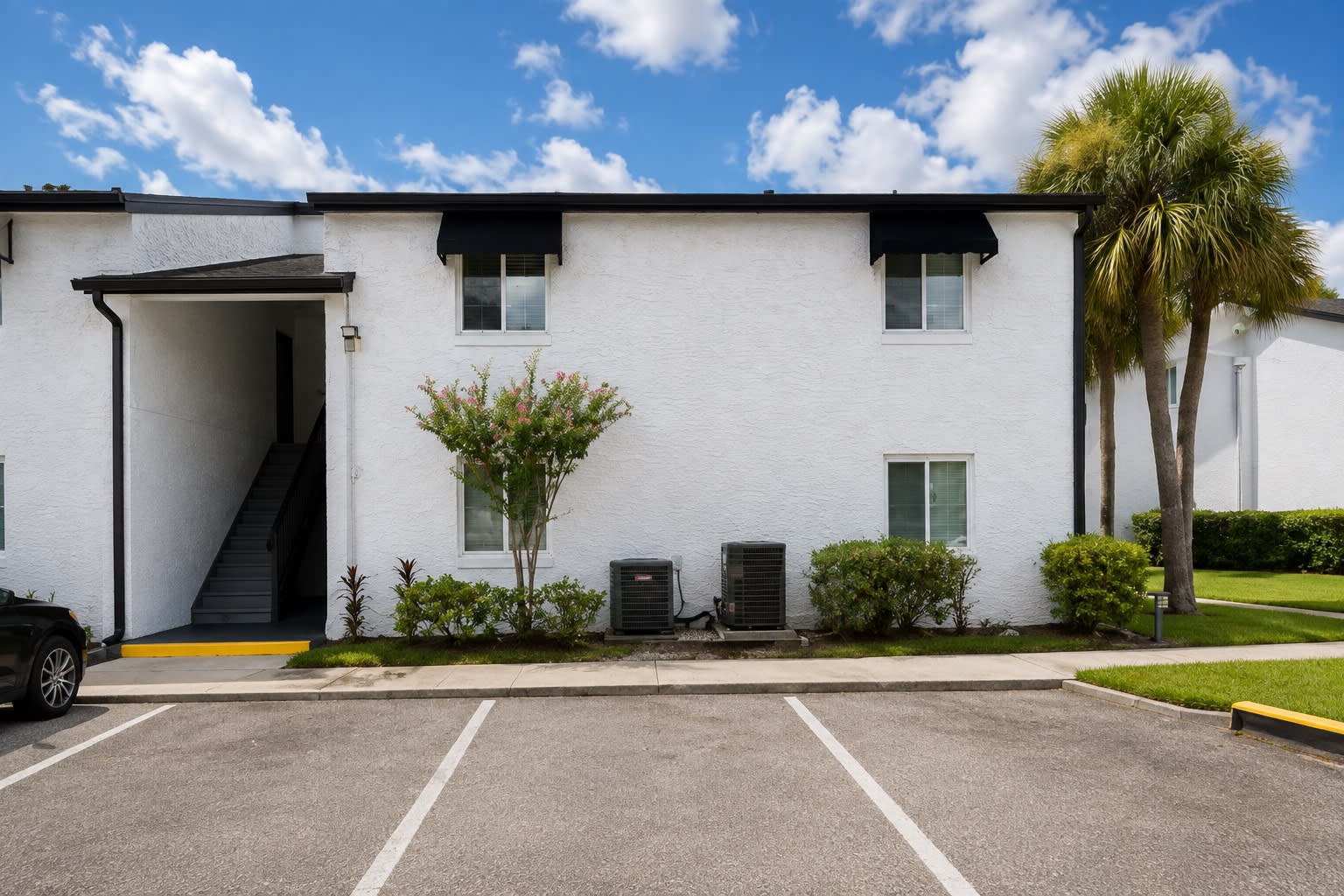 4403 South Semoran Boulevard – photo 1 of 15
