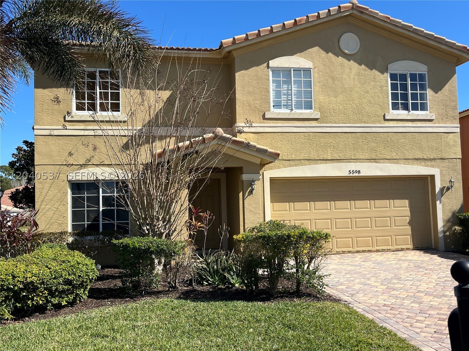 5598 43rd Ct
