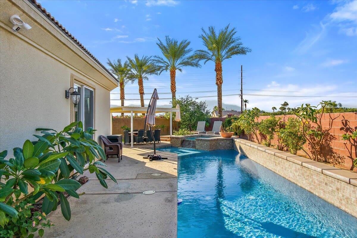 39561 Picasso Court – photo 1