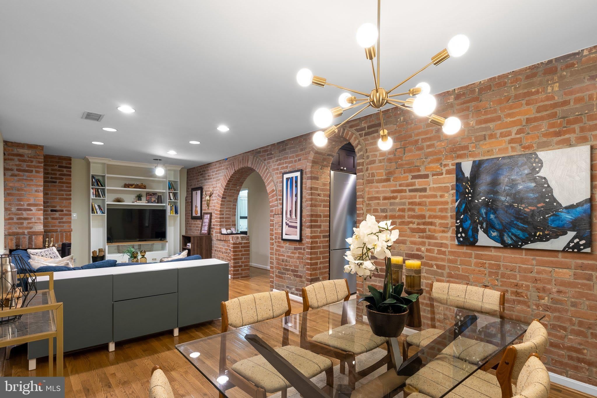 410 11TH Street NE – photo 1