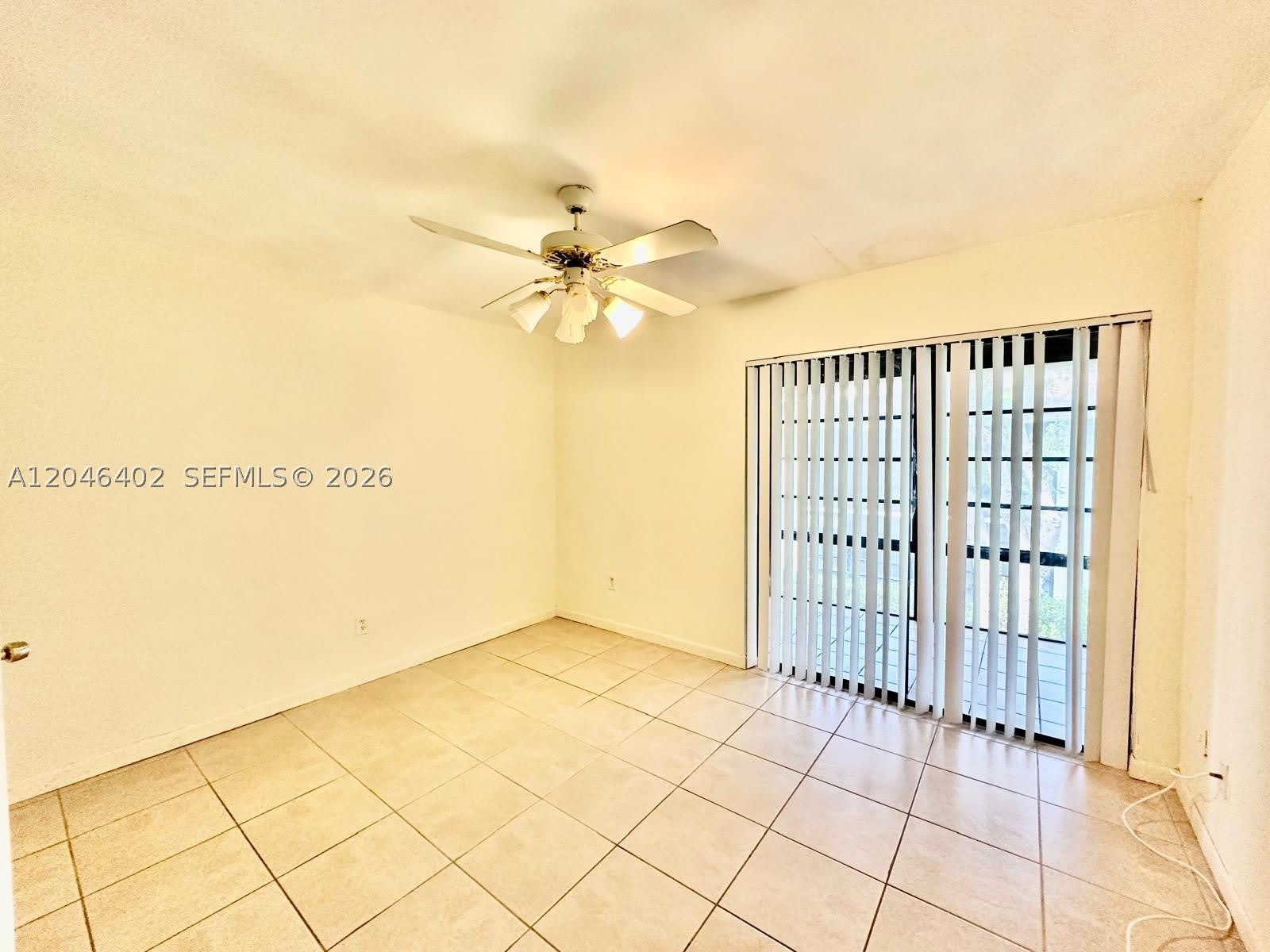 809 NE 199th St – photo 1 of 16