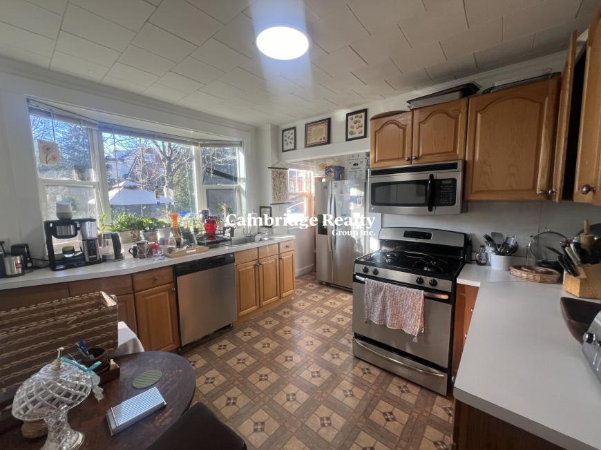 10 Townsend Rd. – photo 1 of 10