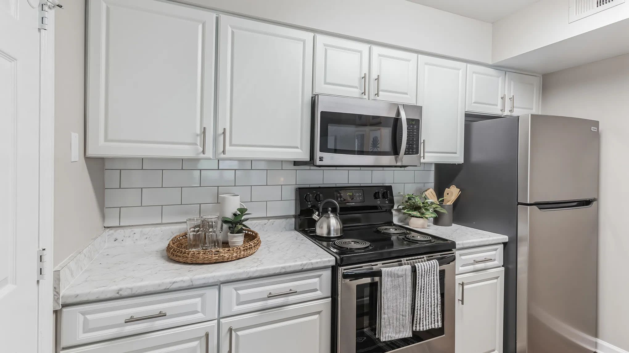 River Bluff of Lexington – photo 1 of 42