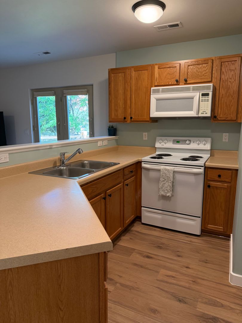 1 Bedroom 1 Bathroom in Park East Glenwood Springs – photo 1 of 15