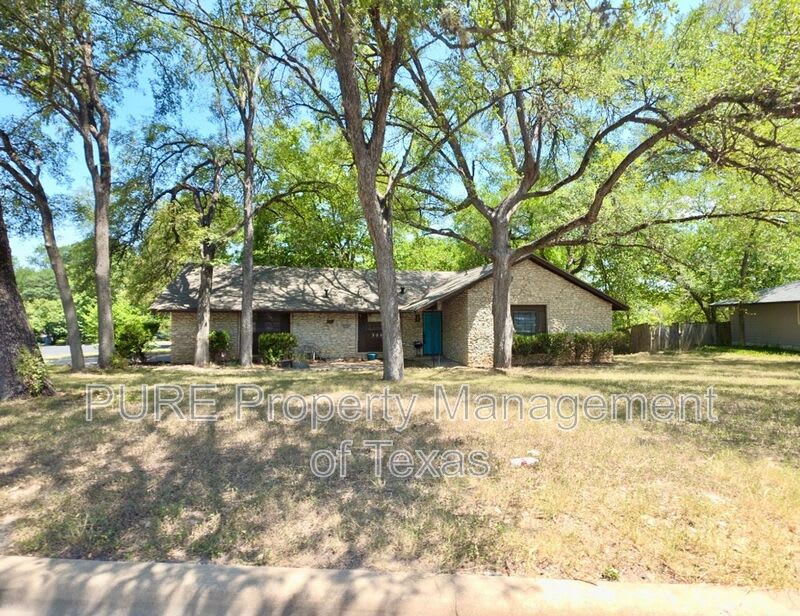 3000 Lakeside Dr – photo 1