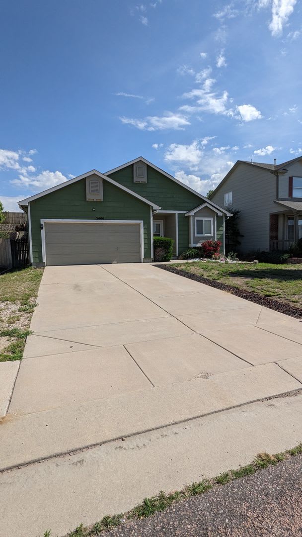 RANCH 4 BED/2 BATH WITH FINISHED BASEMENT AND 2 CAR GARAGE! – photo 1 of 25