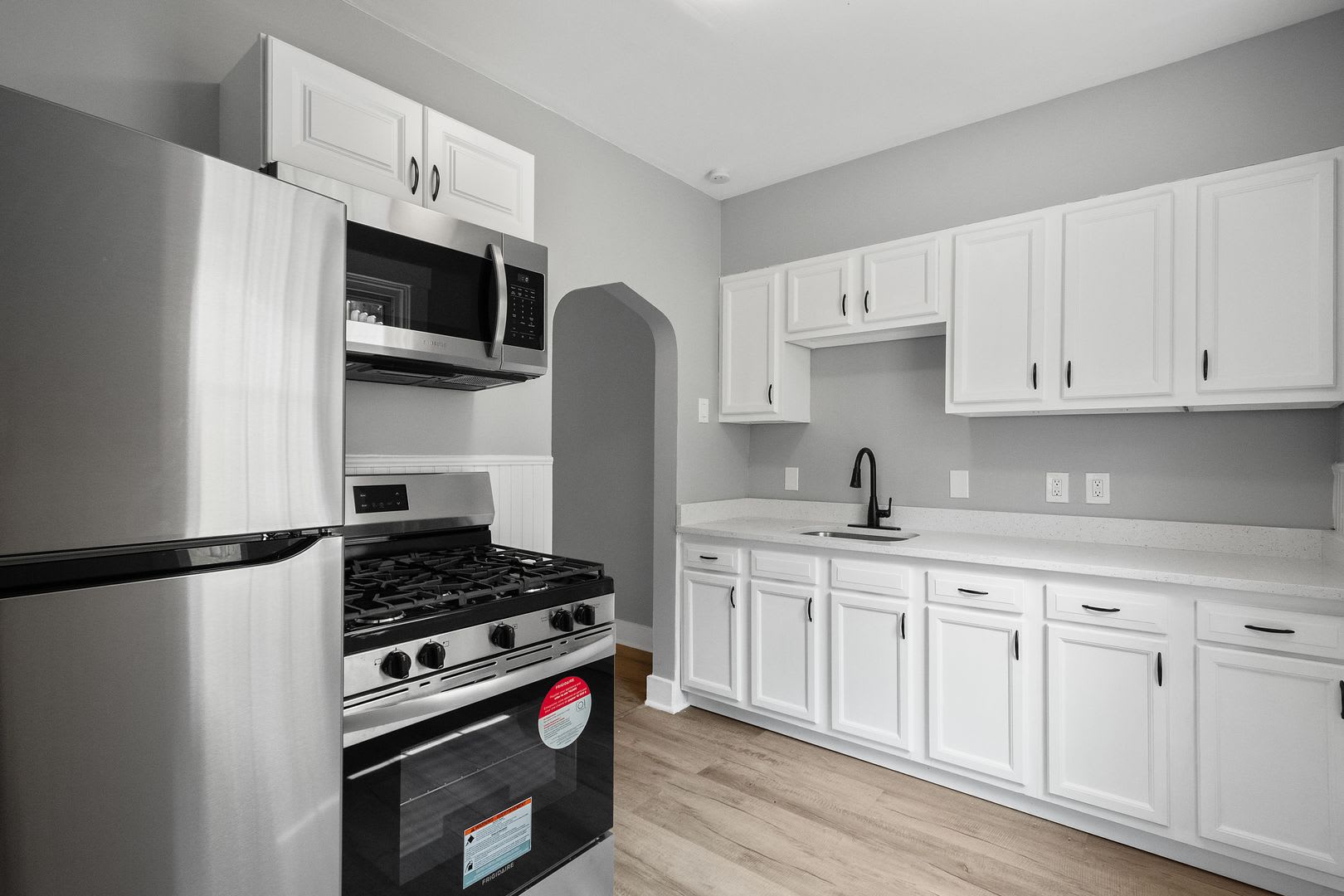 Stunning 2 bedroom home in Carrick available October 1st! – photo 1