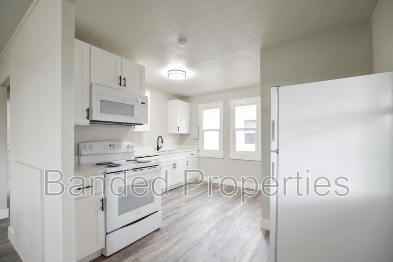 263 Maple Street – photo 1 of 12