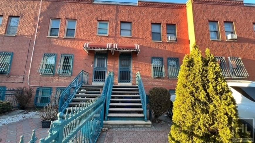 405 HALSEY STREET – photo 1