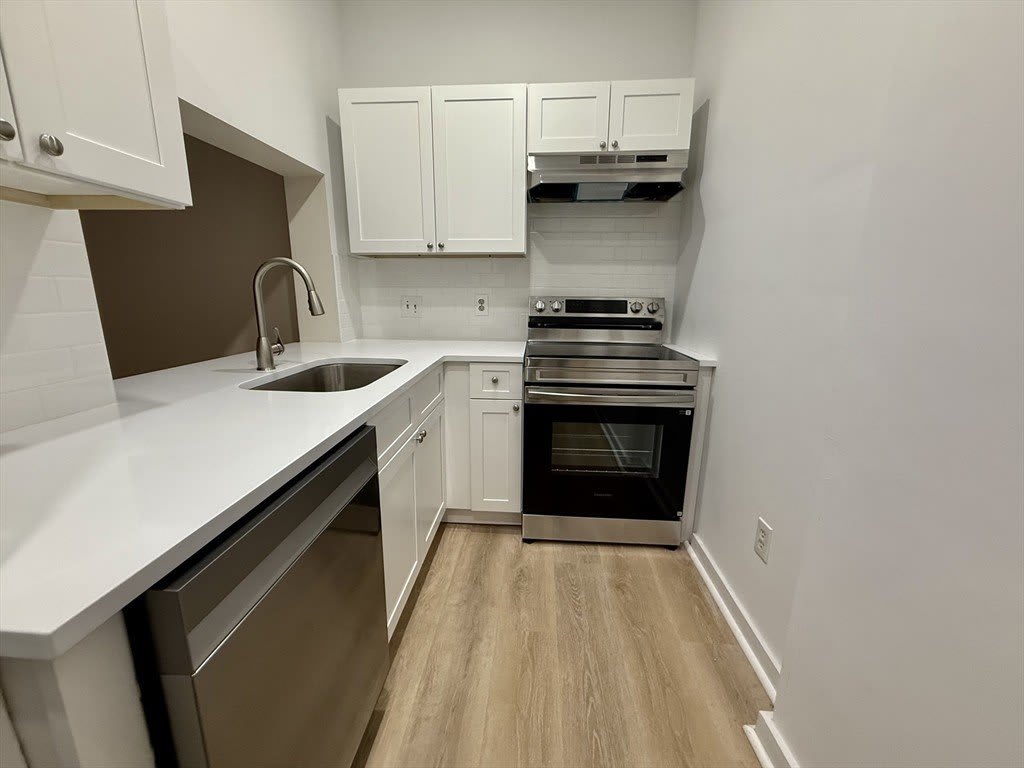 452 Park – photo 1