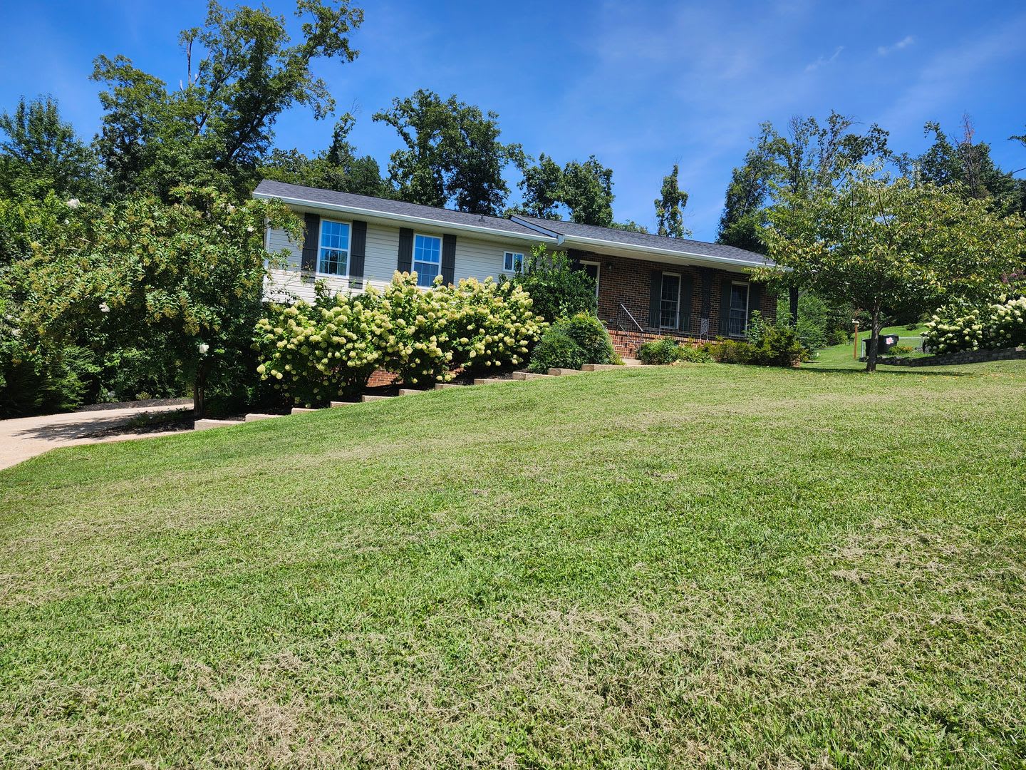 Coming Soon 3 Bedroom 3 Bath Home Minutes From 1 75 And Hamilton Place Mall – photo 1 of 242
