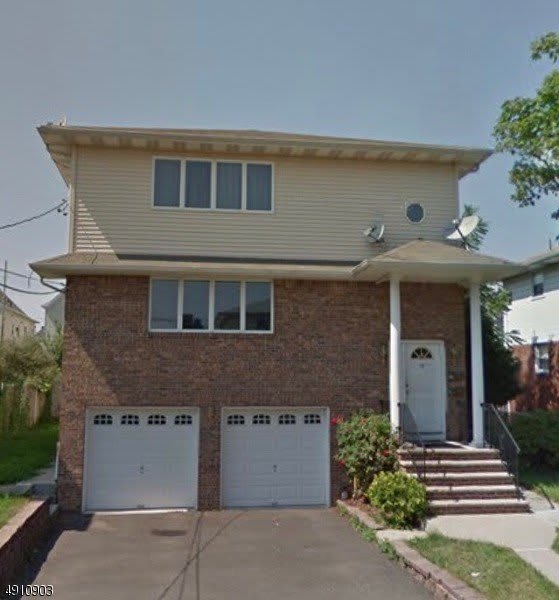 17 Banta Ave – photo 1
