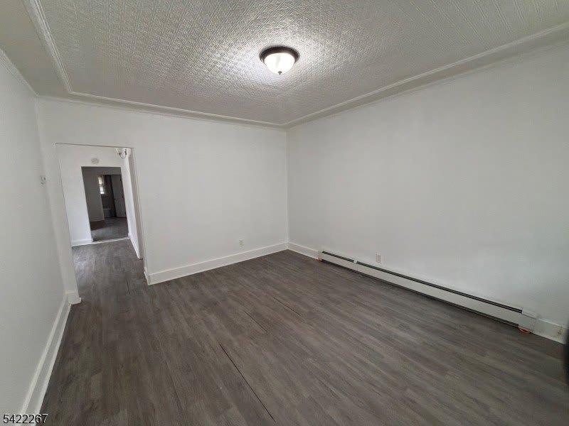 70 Welland Ave – photo 1