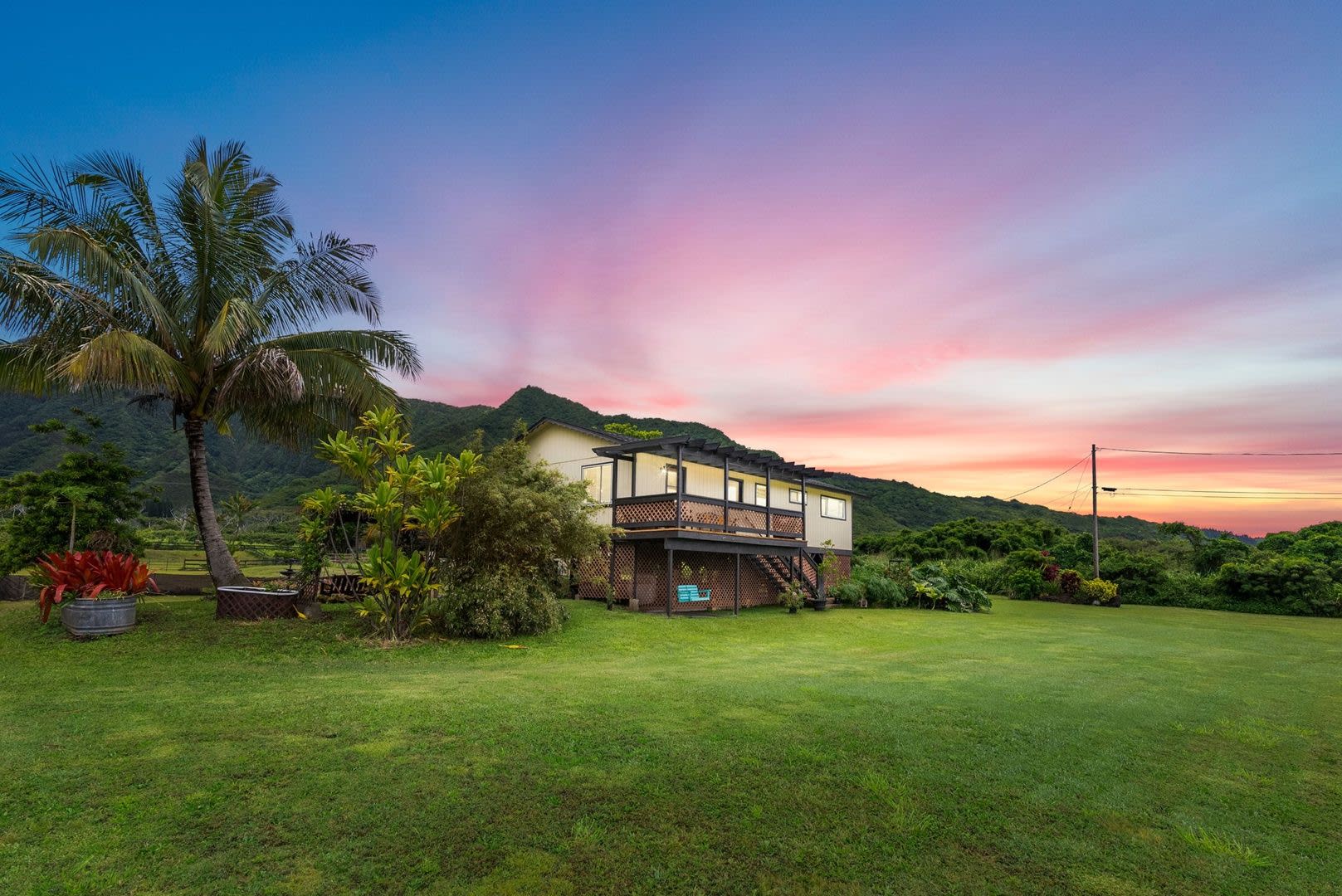 Perfect Location on 5 Acres, Walk to Beach, Open Concept w/ Breeze &amp; Views – photo 1 of 44