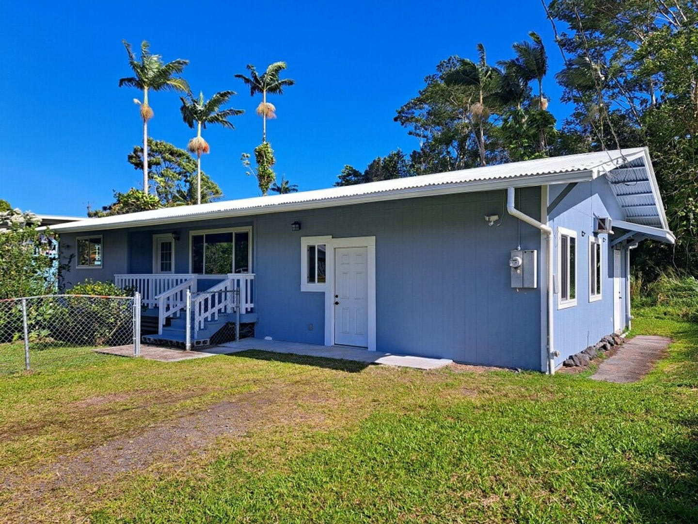 Spacious 2-bedroom Home – photo 1 of 10
