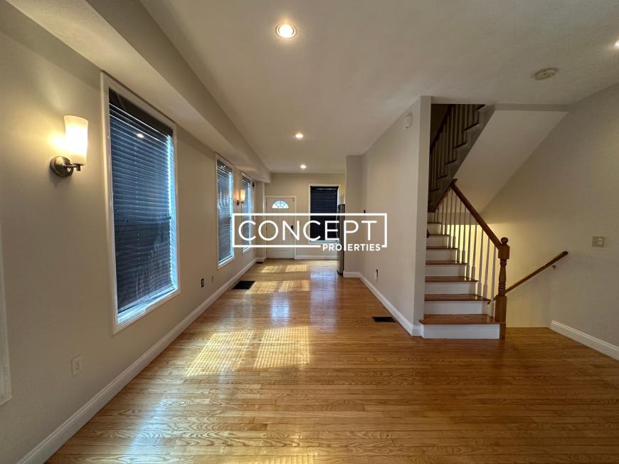 740 Broadway – photo 1