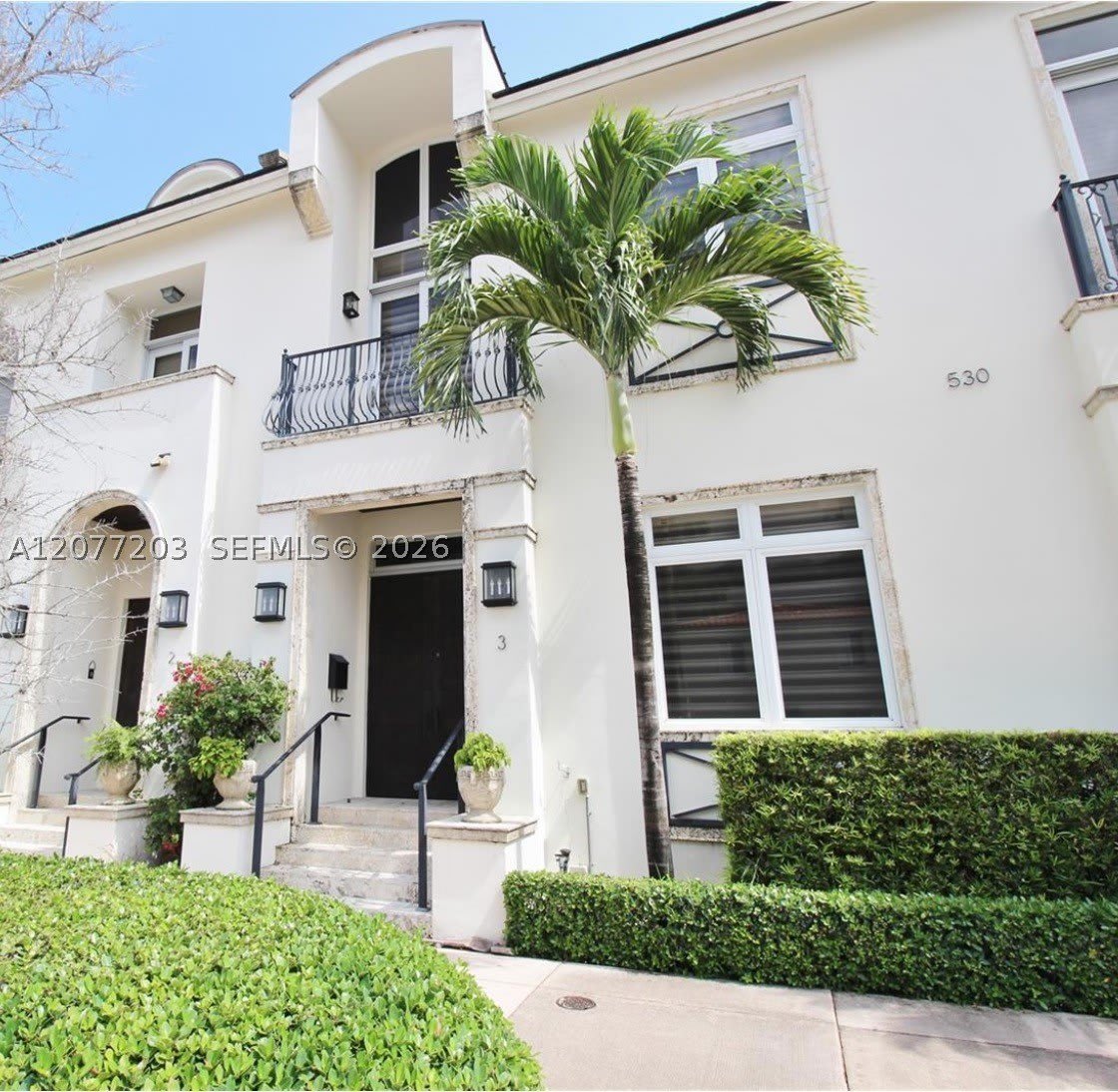 530 Valencia Ave – photo 1